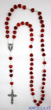 Corona del Rosario in vetro cuori rossi