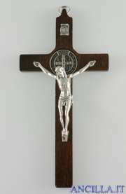 Croce-medaglia di San Benedetto in legno tinta noce