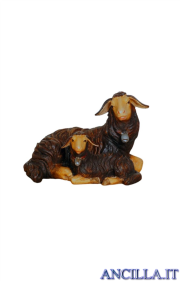 Pecora nera sdraiata con agnellino Kostner serie 12 cm
